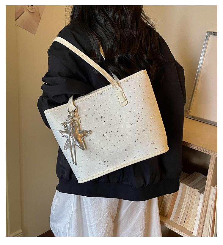 2026 Summer Korean Style Large Capacity Women's Tote and Shoulder Bag