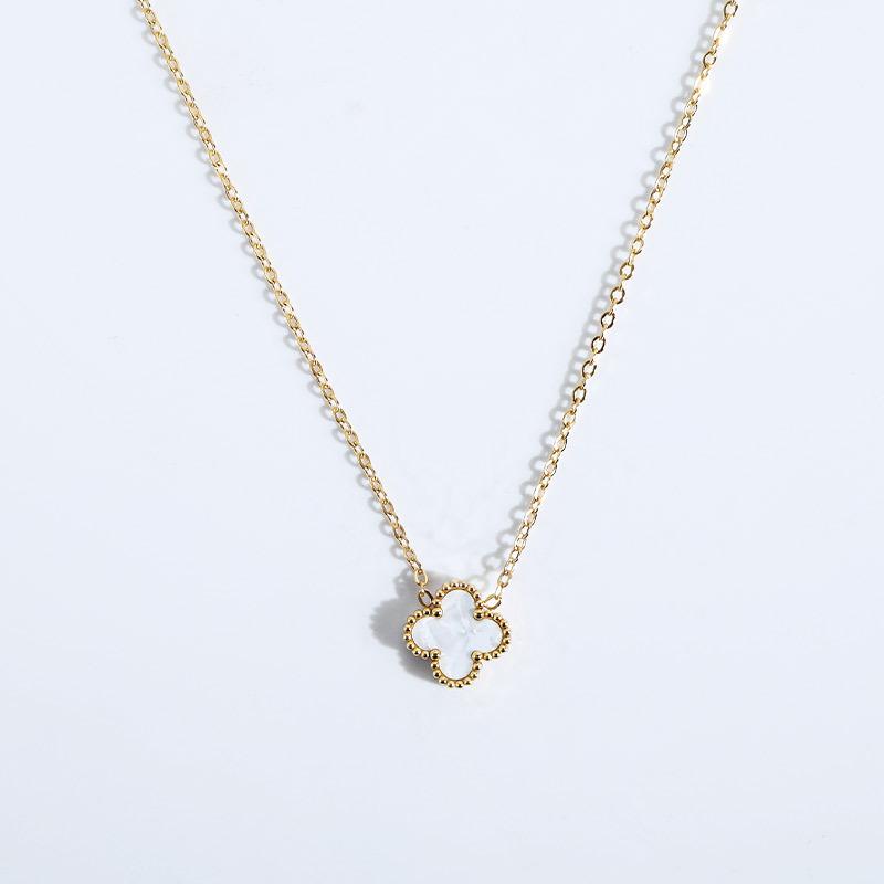 Fashion Four Leaf Clover Necklace for Woman Simple Clover Elegant Womens Necklaces Pendant Charm Jewelry Accessories