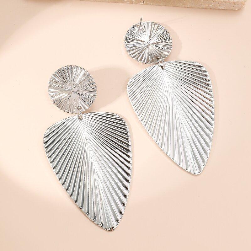 Women s Geometric Leaf Texture Earrings, Statement Metal Dangle Earrings, Edgy Instagram Style Jewelry золотой