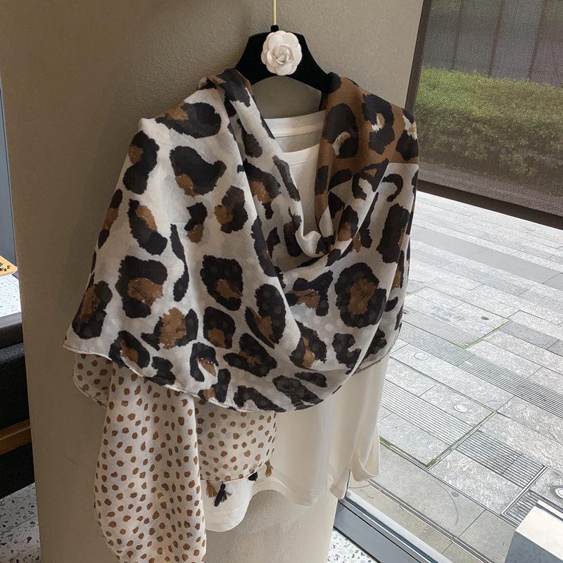Popular Leopard Print Small Silk Scarf Decorative Scarf Casual Polka Dot Hanging Beard Versatile High-End Leopard Print Shawl