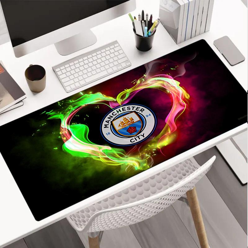 Tappetino per mouse con stemma del Manchester United, Tappetino per mouse da gaming, Tappetino per tastiera, Decorazione da scrivania per computer portatile, Regalo per tifoso, Regalo di compleanno