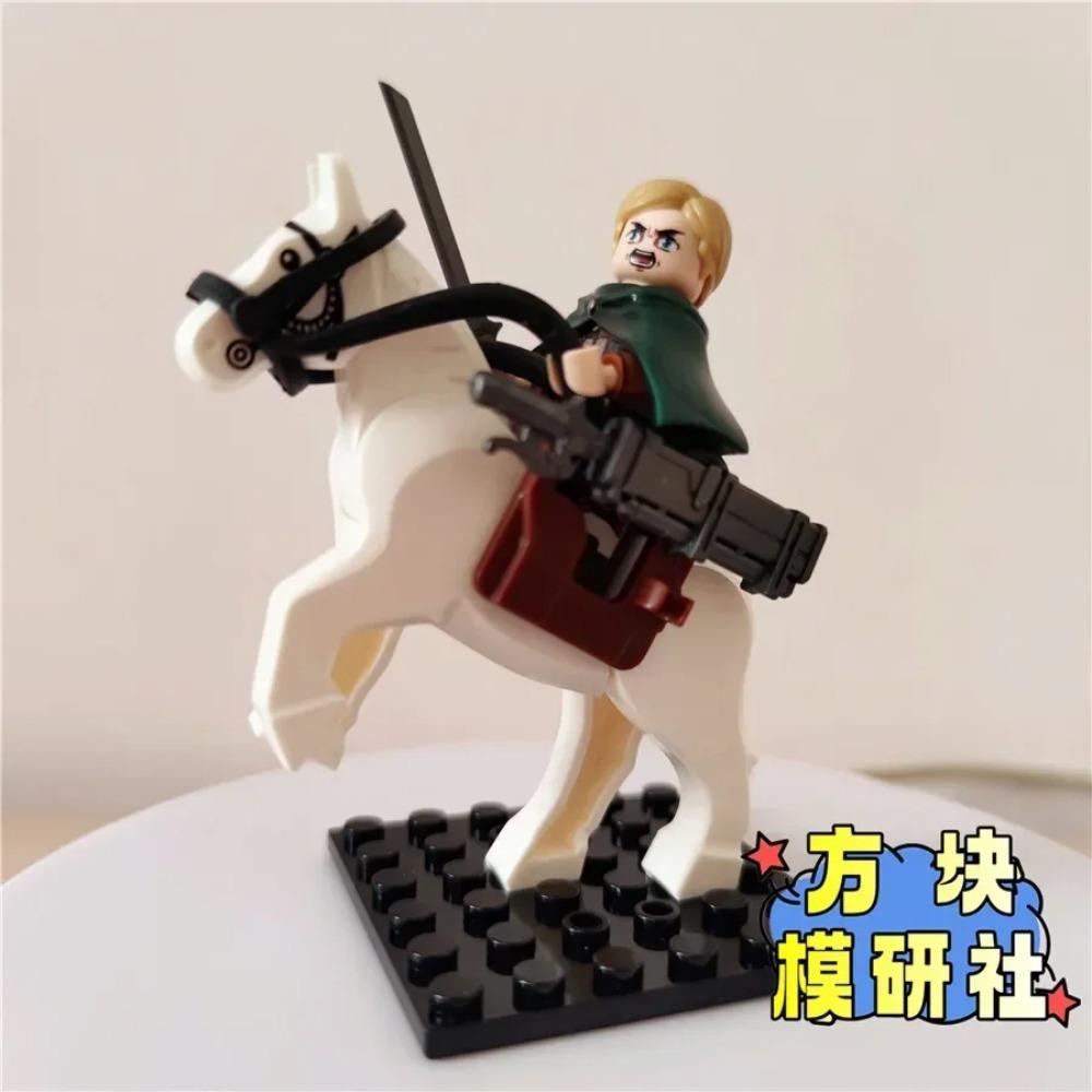 Anime Attack on Titan Erwin Smith Cosplay Blocchi da Costruzione Uomo Cartone Animato Mattoncini Modello Persone Ornamento Regalo di Natale