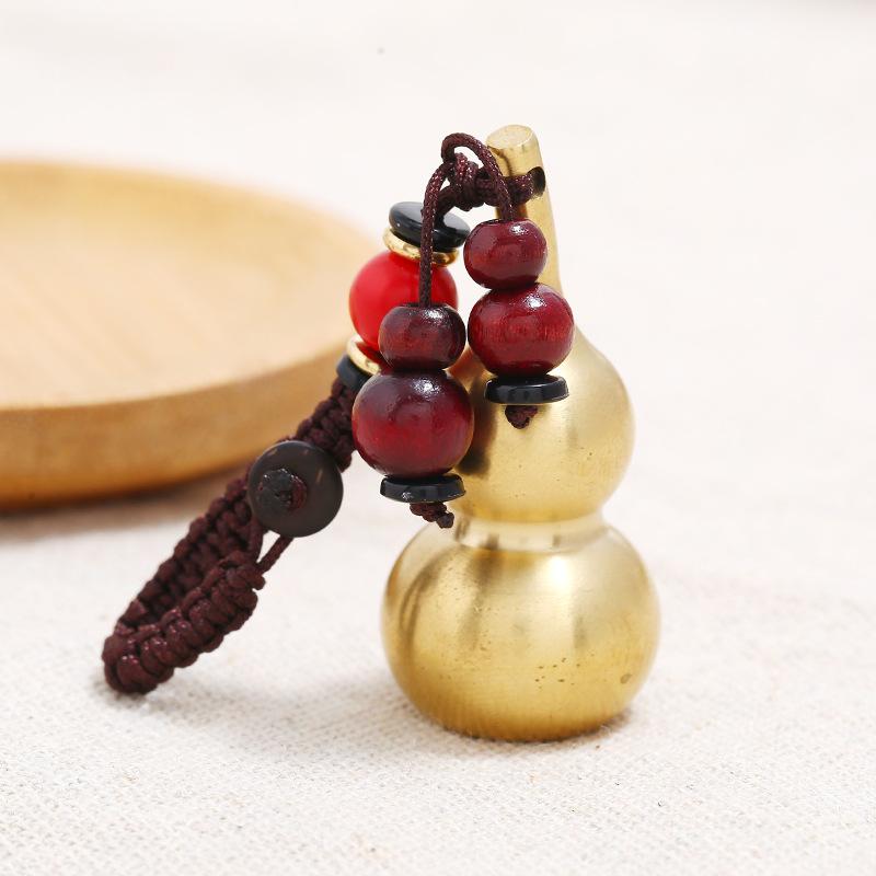 Handmade Copper Hoist Car Keychain Retro Weaving Creative Heart Sutra Key Pendant Men's and Women's Car Keychain Gifts
