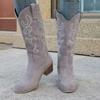 Winter neue gestickte britische Stil Ärmel mittlerer Absatz Ritterstiefel große Größe spitz Western Cowboy Stiefel