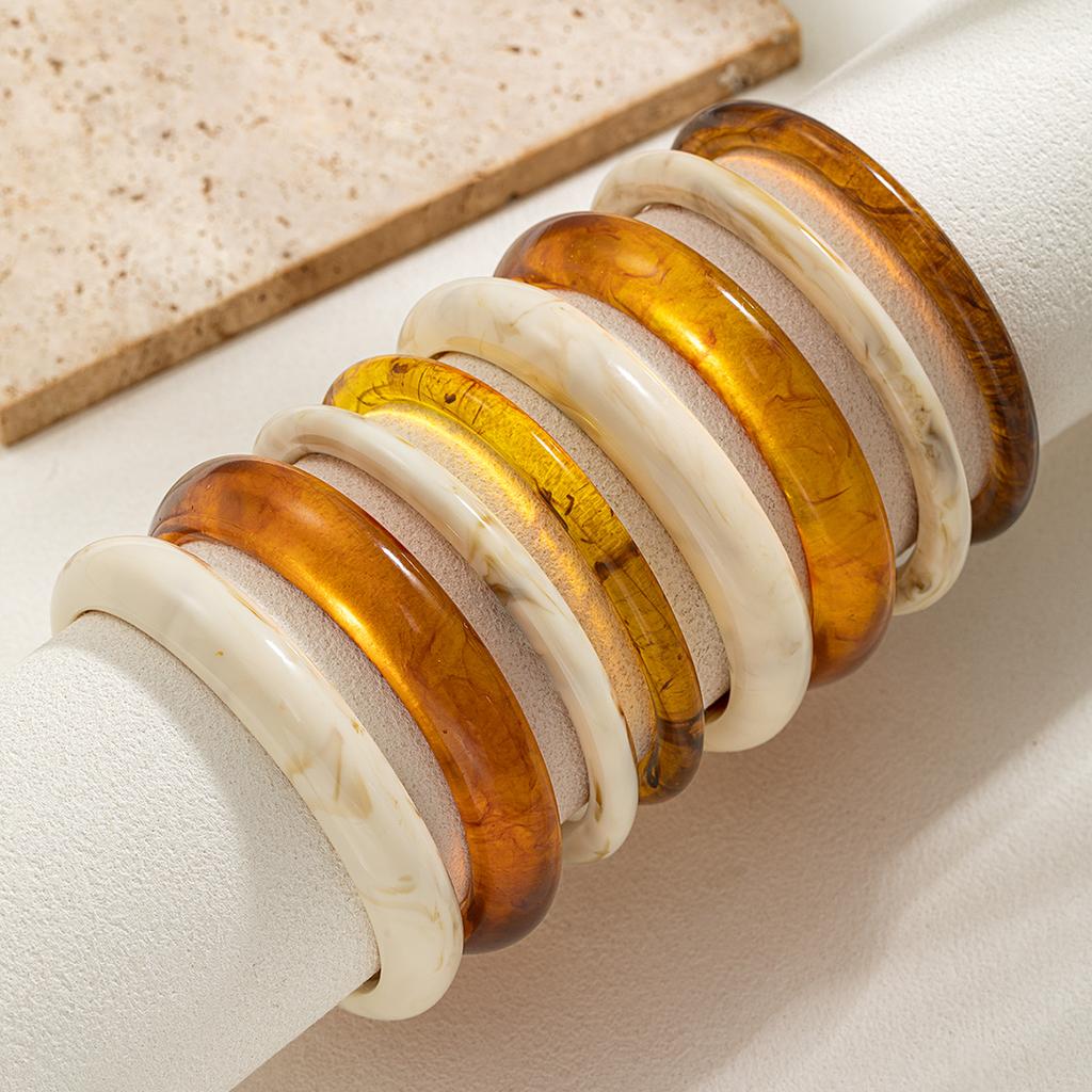 Vintage amber-colored marble pattern bracelet set, light luxury resin wide band