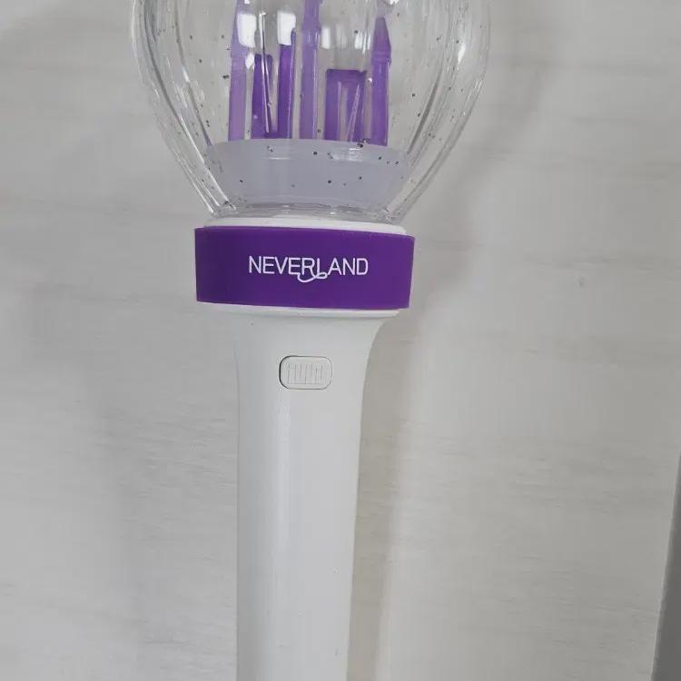 Gidle Neverland Lightstick Keyring (ver.1)