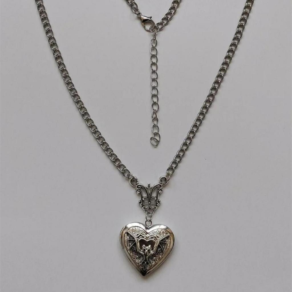 Silver Victorian Heart Photo Locket Necklace