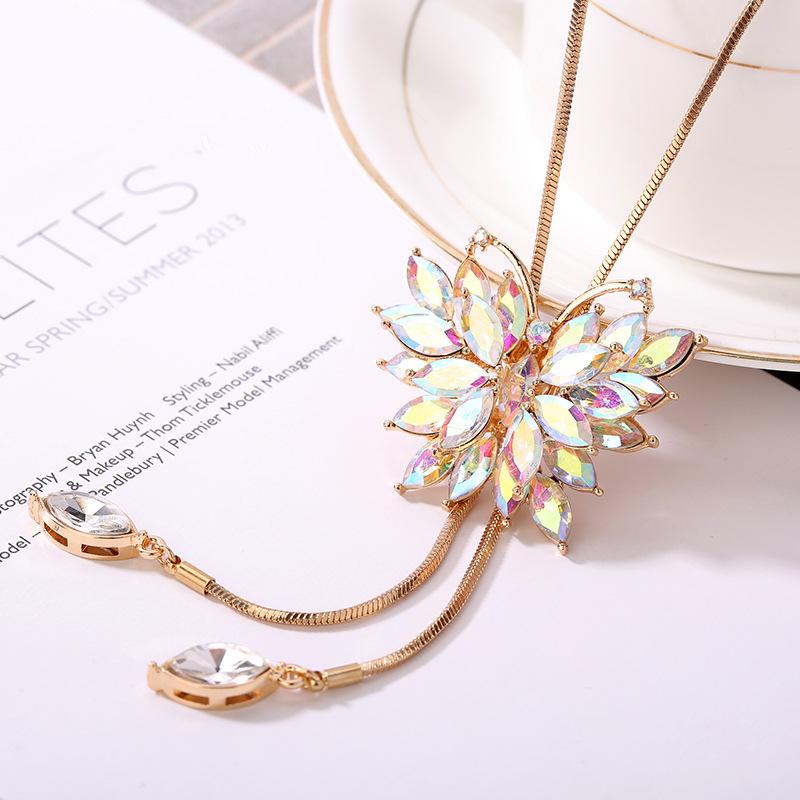 Colier lung cu zircon fluture pentru femei Lanț de pulover Lanț metalic de modă Cristal Cz Colier cu pandantiv cu animale Ajustat