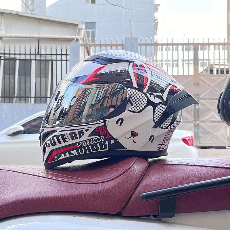 Full Face Motorcycle Helmet With Rear Wing Spoiler ABS Material Bluetooth Compatible Men All Season Riding