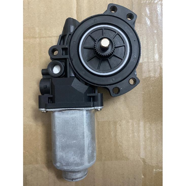Power Window Lift Motor 82460-2Z000 For Hyundai IX35 ix35 2010-2017 Window Regulator Motor 824502S010 82450-2S010 824602Z000 Front Right