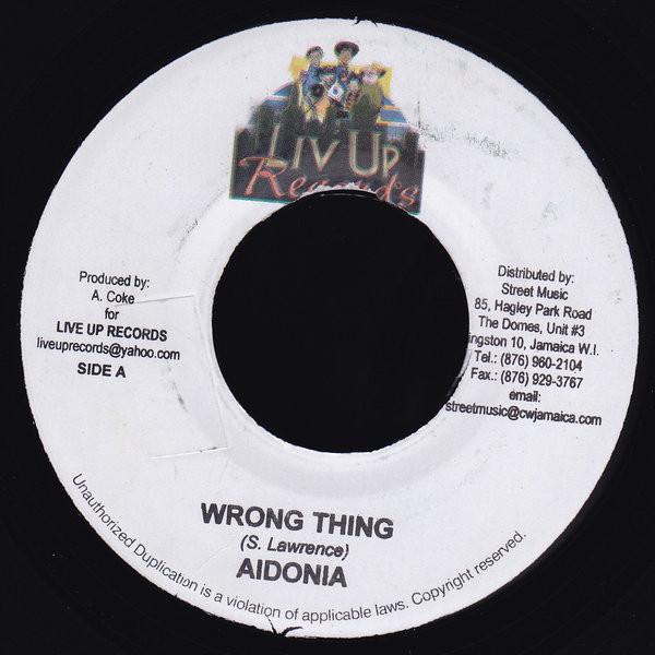

7inch Record IDONIA / BRAMMA - Wrong Thing / Badman Town NONE Liv Up Records 2008 Jamaica Reggae, Ska & Dub Used