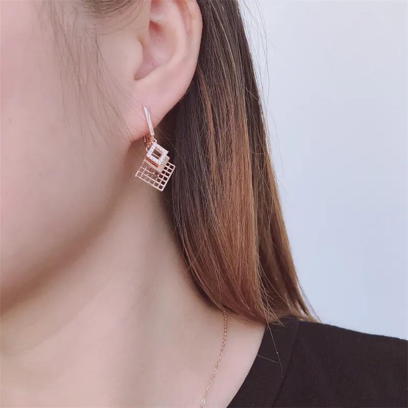 Exquisite Russian Purple Gold Luxury Square Sequin Ear Buckle Shiny Simple Rose Gold Plated White Rhombus Earrings