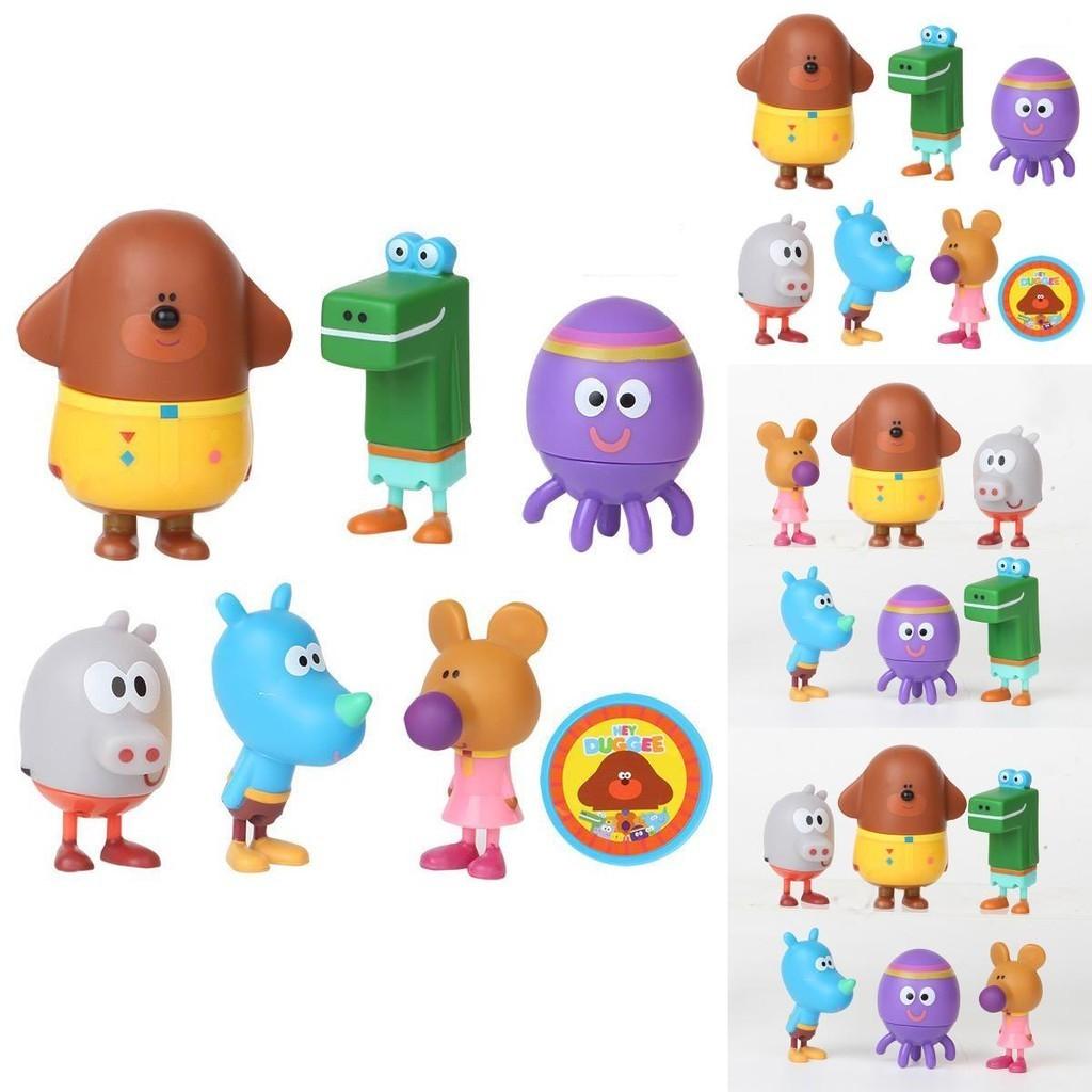 Delizioso set di 6 personaggi d'azione di Hey Duggee con distintivo, perfetto per i bambini a Natale.