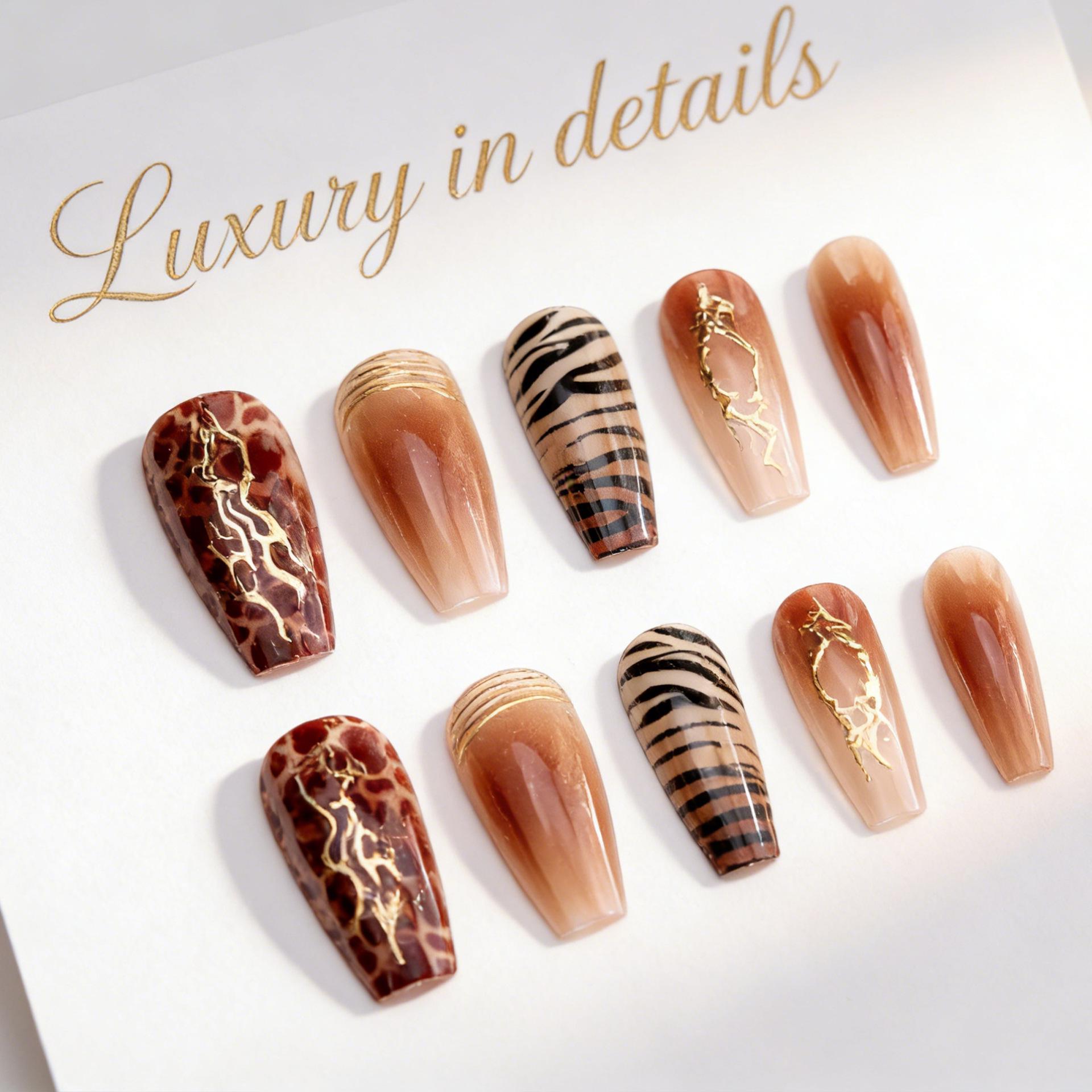 24pcs Luxury Gold Foil Leopard Print Nail Art - Reusable, Light Luxury Nail Tips