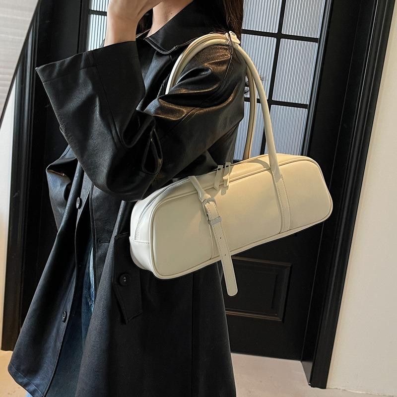 Niche Design Underarm Bag Women's New Spring and Summer Fashion Light Luxury Baguette Bag High-end Versatile Shoulder Bag