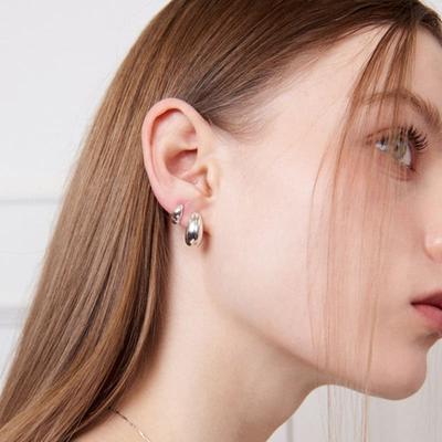 Emott Tiny One Touch Earring
