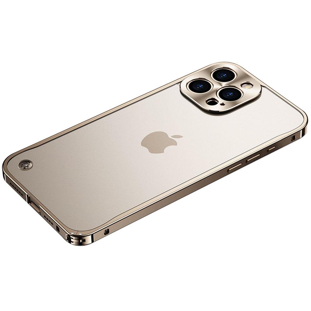 

Металлический прозрачный чехол для iPhone 16 Pro с защитной защелкой, матовая задняя крышка с защитой от отпечатков пальцев Gold