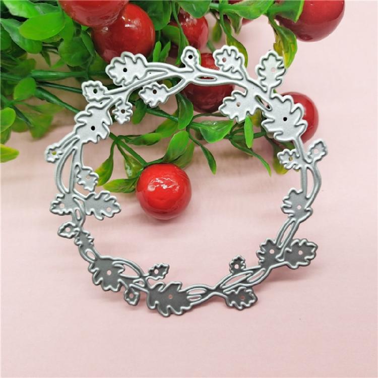 Round Wreath Metal Cutting Die DIY Christmas Invitation Cards Making Supplies