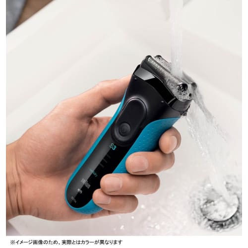 Pánský holicí strojek Braun Series 3 se 3 čepelemi 3020s-B