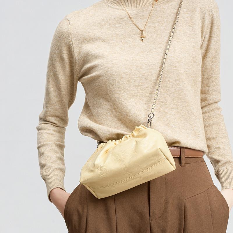 Cloud pleated bag oil wax leather chain leather shoulder bag commuter high sense fashion versatile women's messenger bag