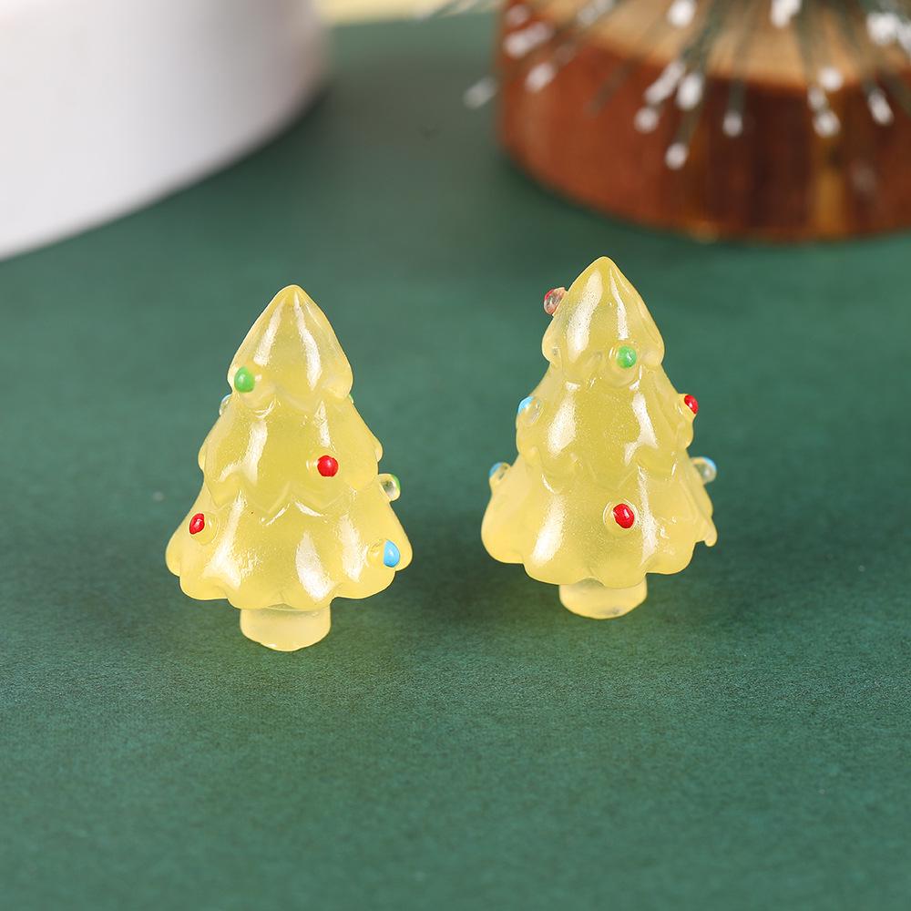 Creative Cartoon Mini Christmas Tree Ornaments: Cute Resin Snow Tree Crafts for Desktop Decoration