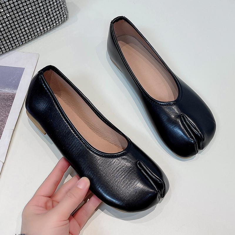 Ninja Shoes Woman Microfiber Leather Comfy Flats Split Toe Slippers Soft Bottom Loafers Brief Ladies Moccasins 2026