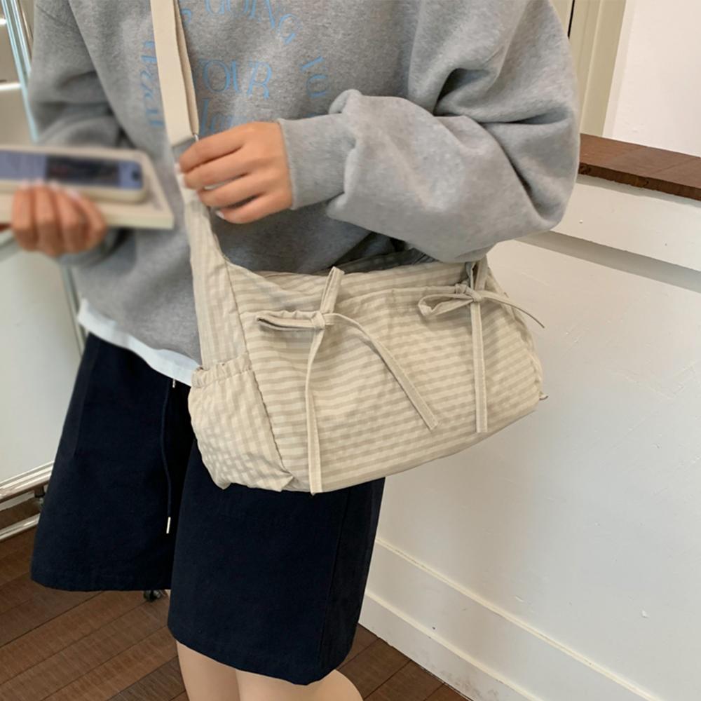 Korean-Style Retro Grid Single Shoulder Bag, Large Capacity, Versatile for School, Work, and Commuting, Unisex Design