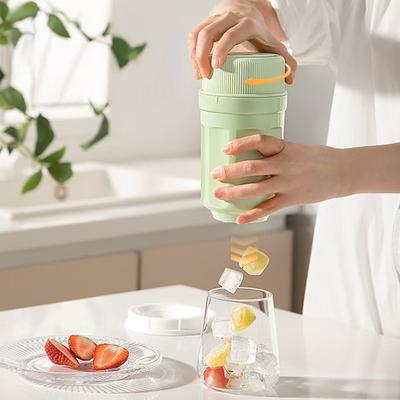 Ice Cube Mold with Sealed Lid Twist Release Ice Tray for Odor-Free