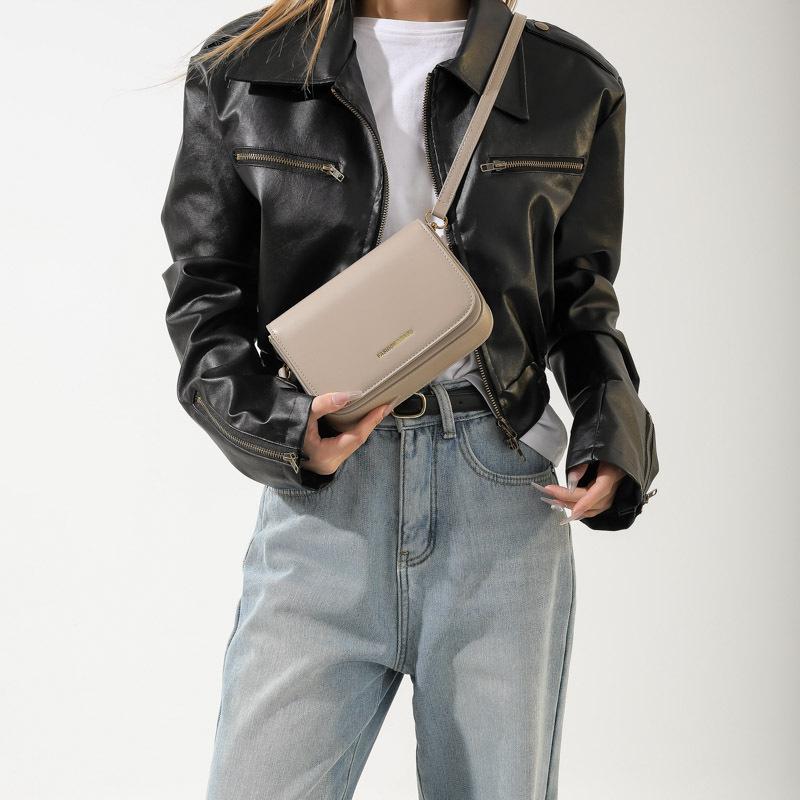 2025 autumn and winter new fashion PU women's bag single shoulder underarm small square bag women's oblique span bag supports a large number of mi