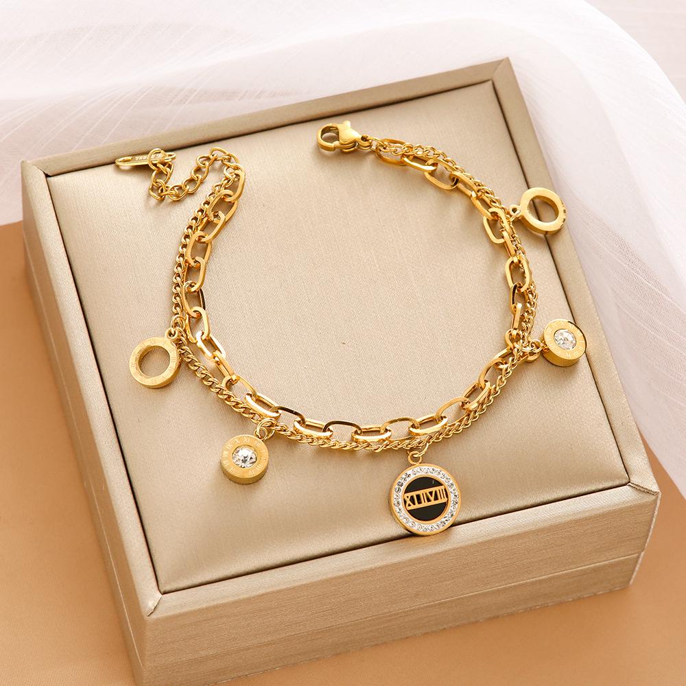 High-End Titanium Steel Four-Leaf Clover Bracelet with Shell Pendant – Durable, Fade-Resistant Design