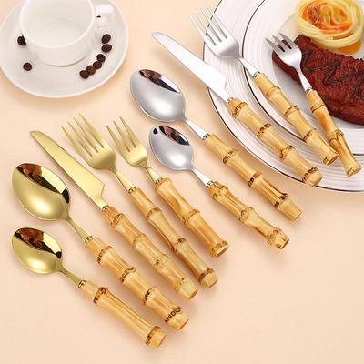 Juego de Cubiertos de Acero Inoxidable con Mango de Bambú Japonés - Cuchillo, Tenedor y Cuchara para Uso en Exteriores o en Hotel