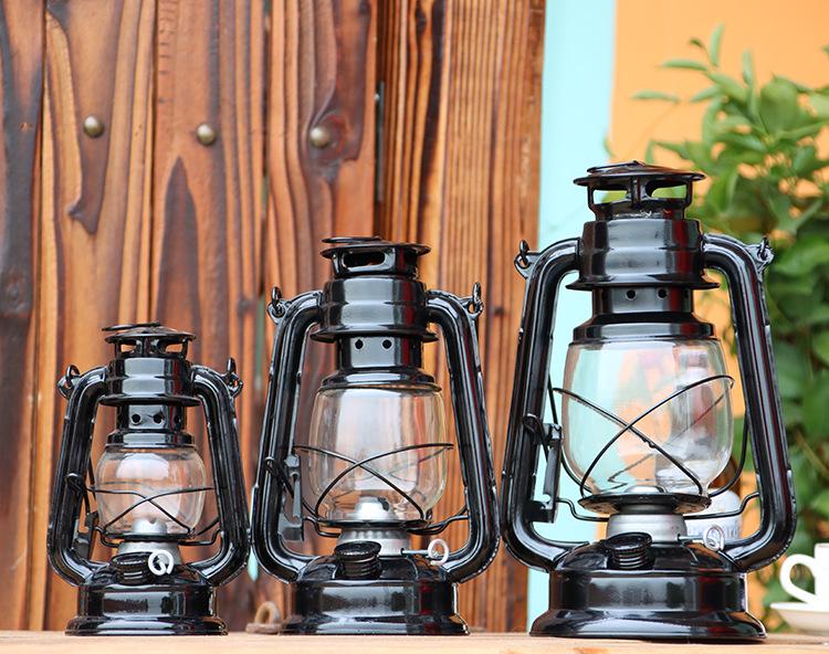 Retro Nostalgic Multi-Color Kerosene Horse Lamp - Portable Outdoor Camping & Decorative Lamp