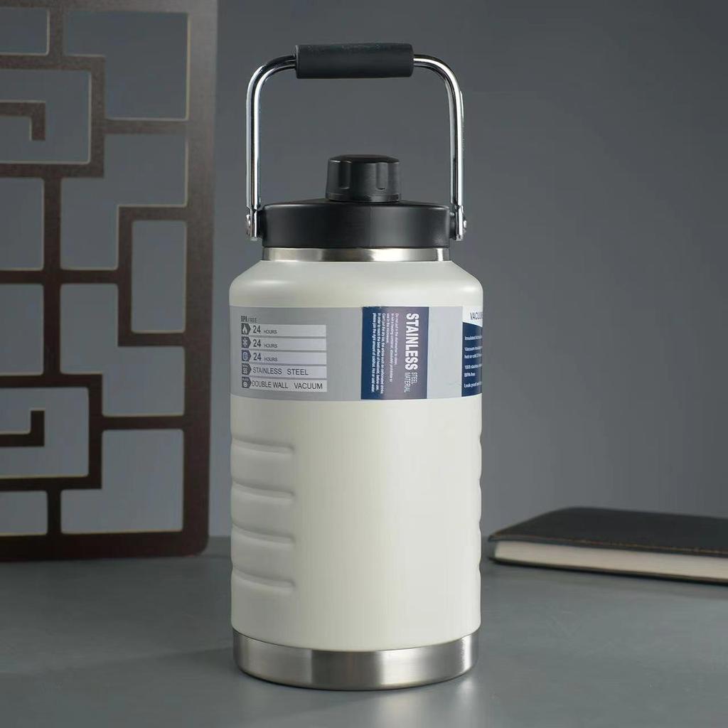Large Capacity Portable Fitness Water Bottle with Handle and Stainless Steel Straw