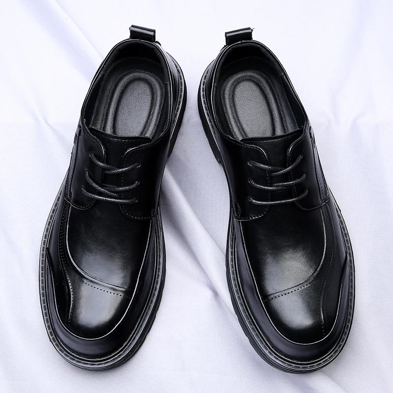 

Новые модели. Высококачественная мужская универсальная обувь на толстой подошве. Удобная обувь для отдыха и вождения. 44 чёрный