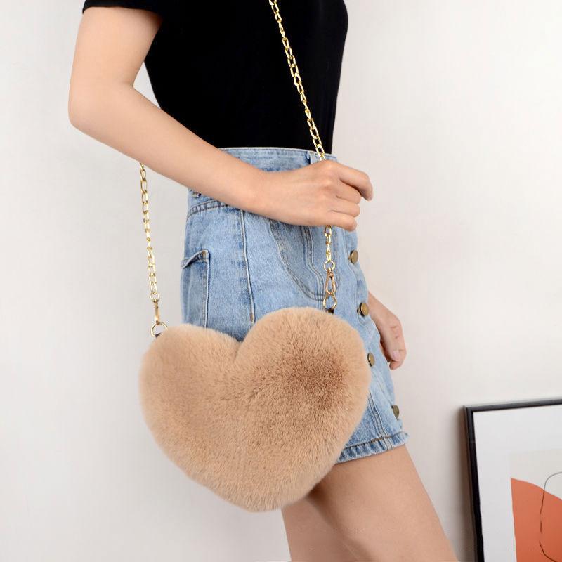 Borsa a tracolla in peluche a forma di cuore carina da donna Borsa a spalla con catena