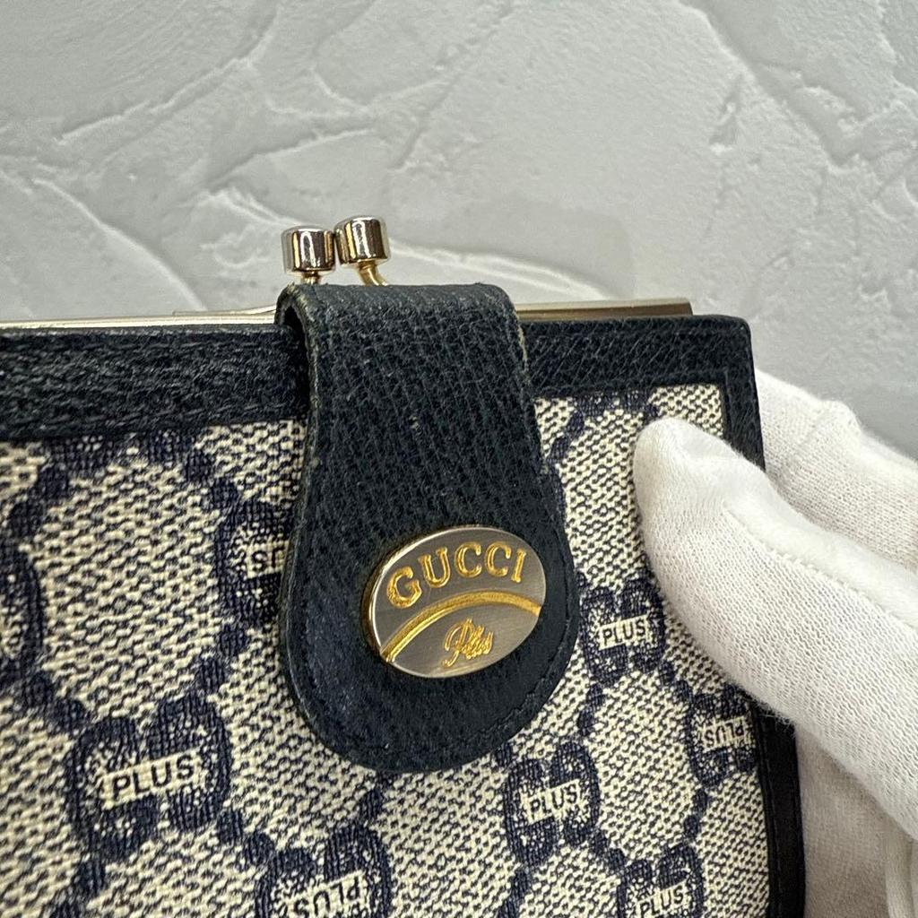 Used GUCCI Excellent Condition Vintage GUCCI Plus Bi-fold Wallet