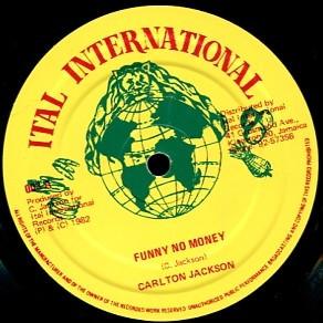 

10-дюймовая пластинка CARLTON JACKSON / SAMMY DREAD - Funny No Money / Sammy Dread Style 003 Ital Internatio 1982 Ямайка Регги, Ска и Даб Б/У