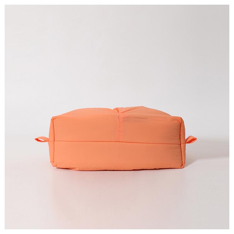 Women's Puffy Drawstring Shoulder Bag: Large Capacity Down-Filled Nylon Crossbody Cloud Bag