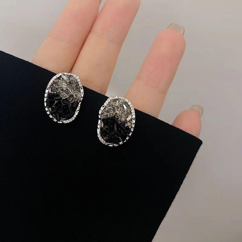 Korean Colorblock Crystal Stud Earrings - Chic & Stylish Women's Ear Clips, Hong Kong Style.