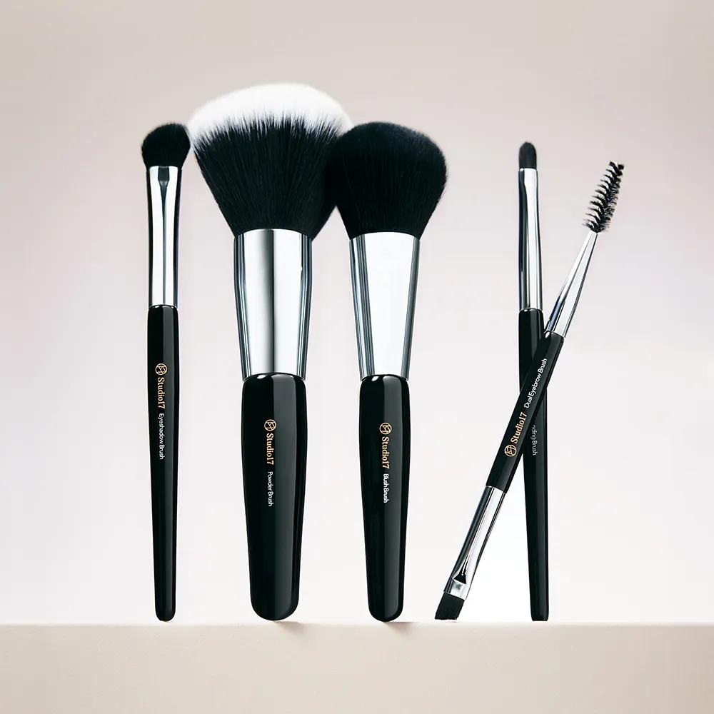STUDIO17 Portable Makeup Brush Set