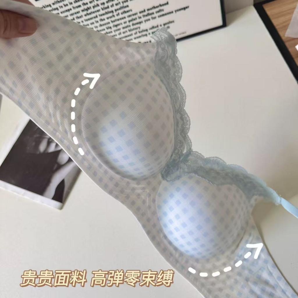 Traceless small breasts gather lace V-neck close double breasts waffle large breasts show small bra thin
