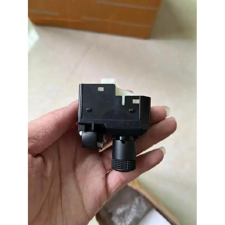 New Car Rearview Mirror Switch Master View Adjust Button Knob For Toyot-a Hilux Revo 2015- 183712