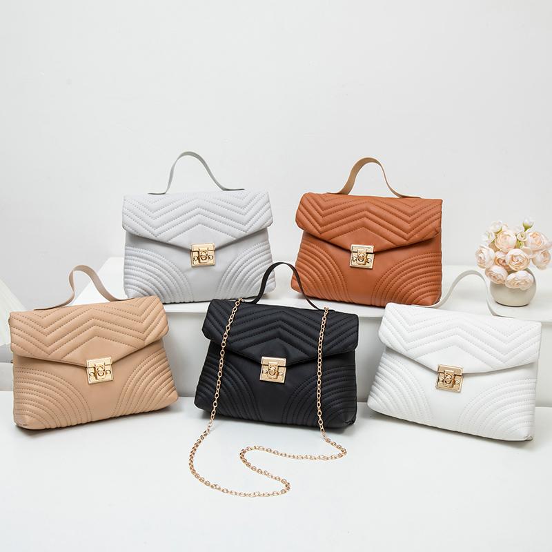 Women's One Shoulder Fashi Retro Small Square Bag Crossbody Handbags Minimalist Style Women's Chain Bag Suitable for Travel-ll