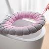 1 Packung genähte Farbe tragbare gestrickte Toilettenmatte verdickte waschbare Frostschutz-Toilettenabdeckung verdickte gestrickte O-Typ-Universal