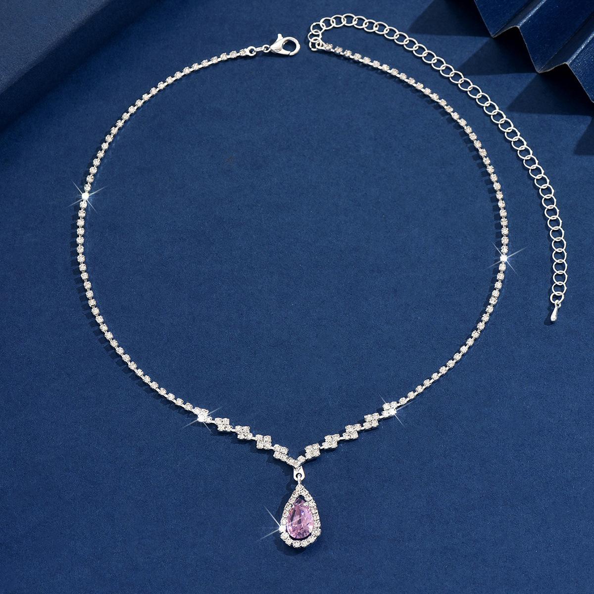 

Fashion Light Luxury Simple Popular Jewelry Short Necklace Zircon Necklace Rhinestone Wedding Ladies Jewelry