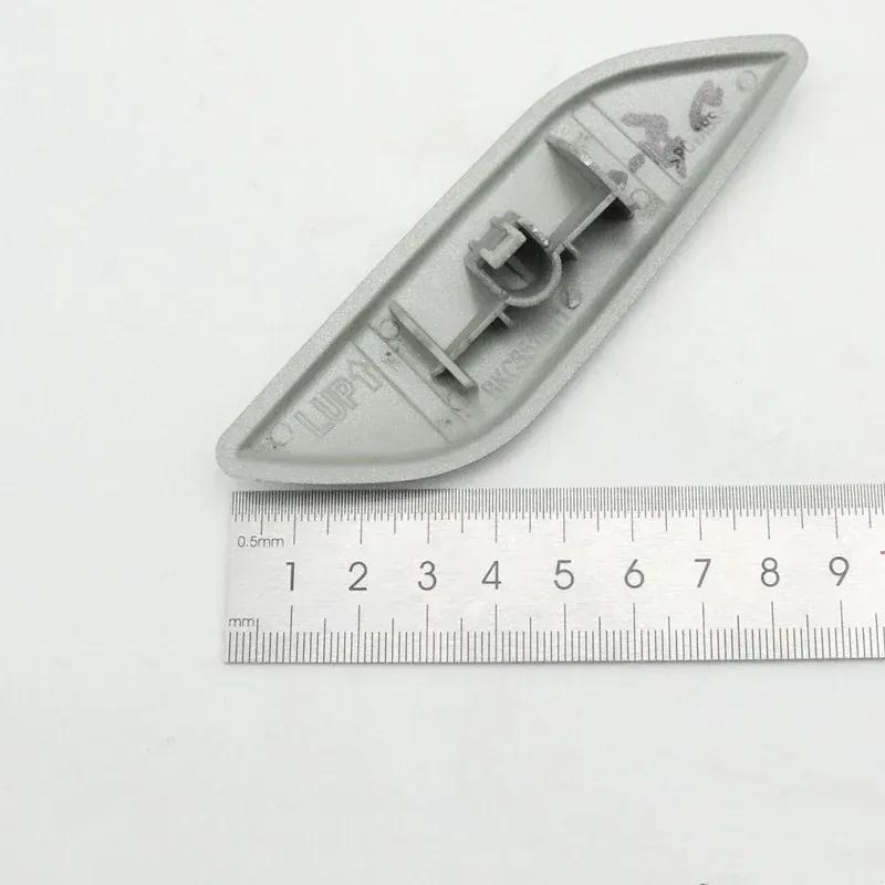 For Mazda 3 M3 Axela 2014 2015 2016 Front Headlamp Headlight Washer Spray Nozzle Cover Cap