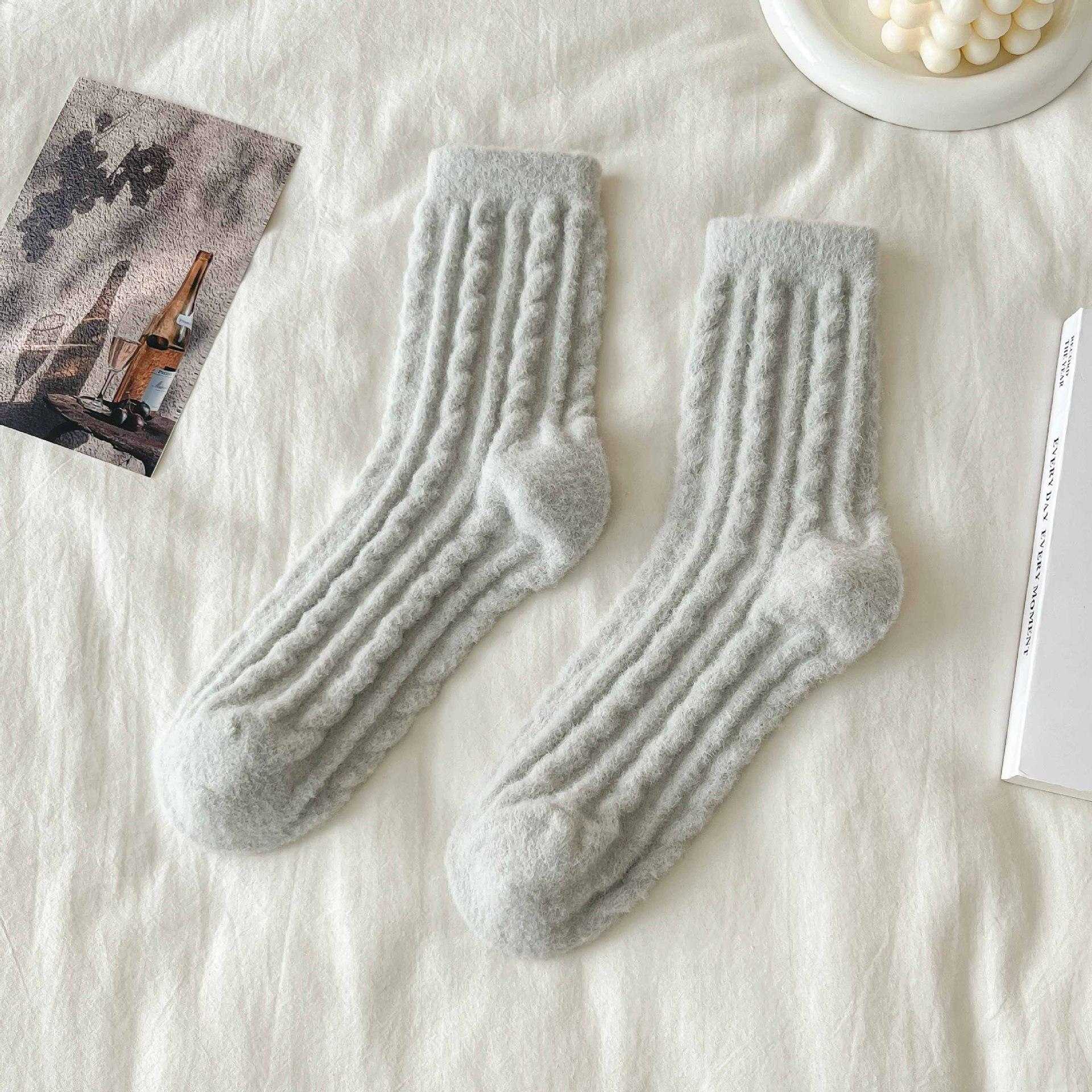 

1 пара утолщенных женских носков осень-зима, носки-тапочки с жареным тестом, японские теплые бархатные носки-макаруны средней длины EU35-39