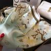 Eșarfă Pătrată Florale de Lux 70Cm cu Textură de Mătase Femeiască Mâner Satinat Moale Hijab Bandană Doamnă Panglică Panglică Geantă