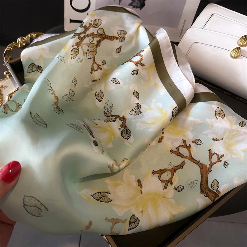Eșarfă Pătrată Florale de Lux 70Cm cu Textură de Mătase Femeiască Mâner Satinat Moale Hijab Bandană Doamnă Panglică Panglică Geantă