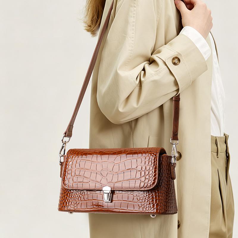 Aidrani Crocodile Pattern Brown Shoulder Bag Retro Flap Handbag with Metal Lock